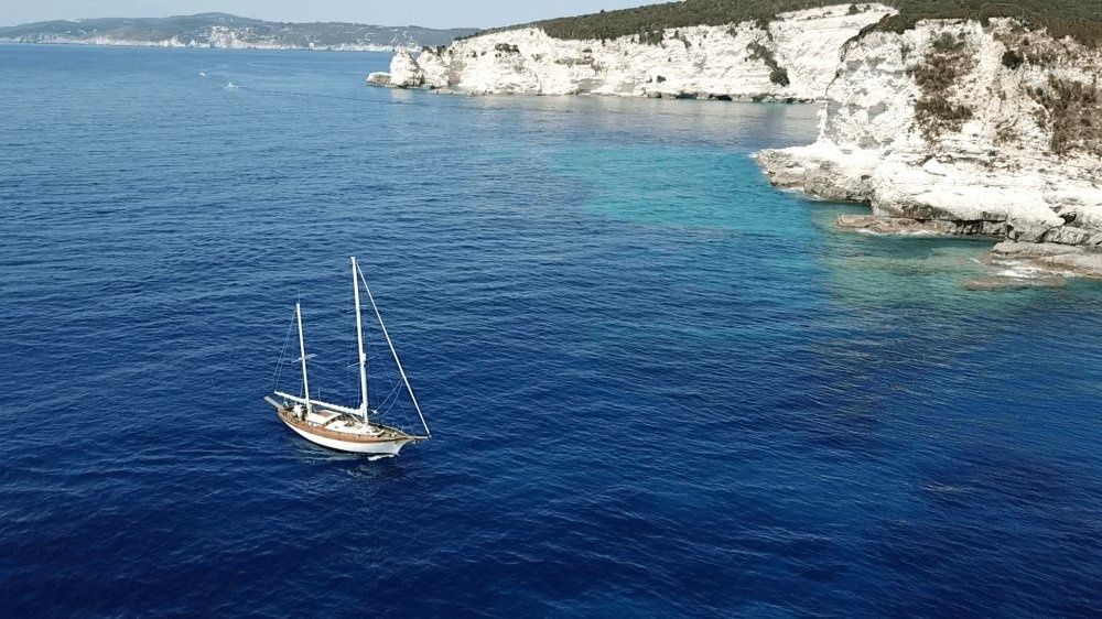 John G Alden Rena Class 0744N | Eclipse