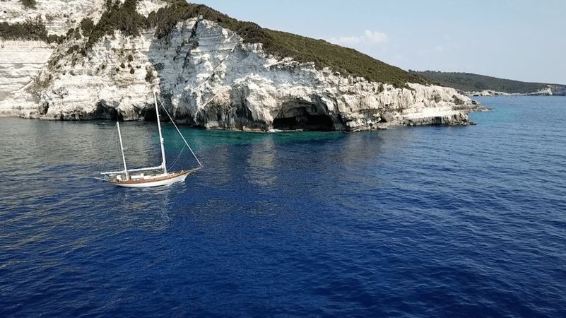 John G Alden Rena Class 0744N | Eclipse