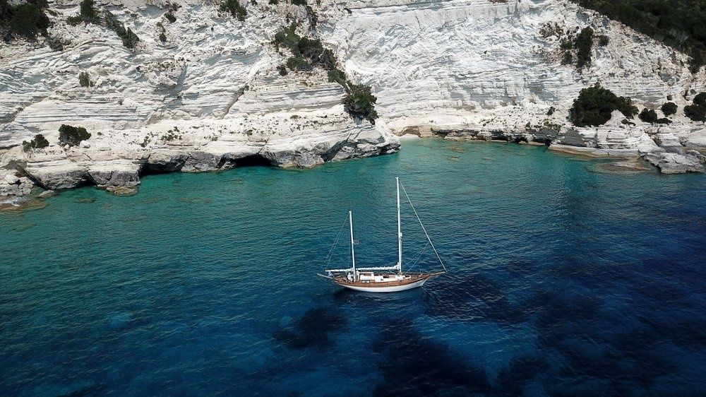 John G Alden Rena Class 0744N | Eclipse