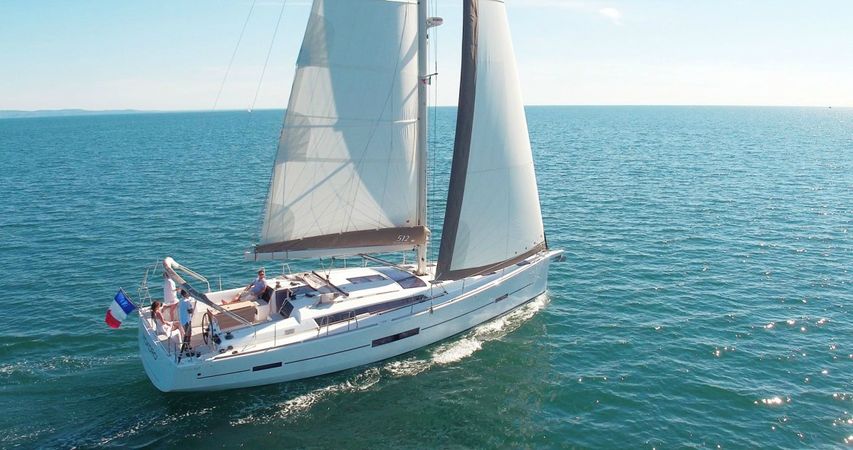 Dufour 512 | Jana