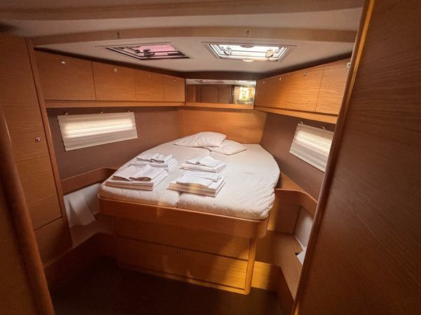 Dufour 512 | Jana
