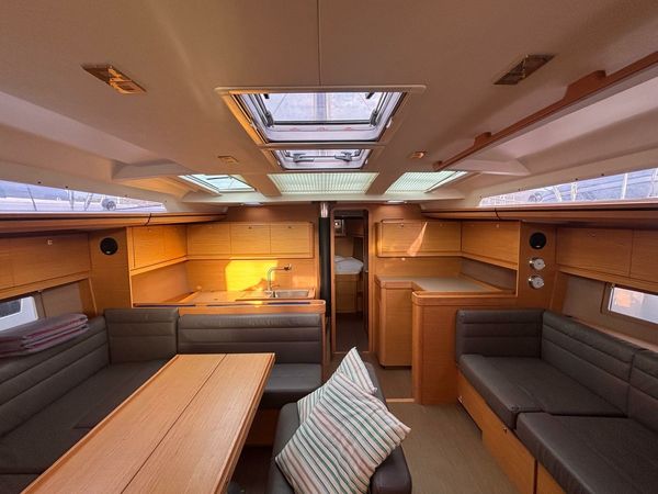Dufour 512 | Jana