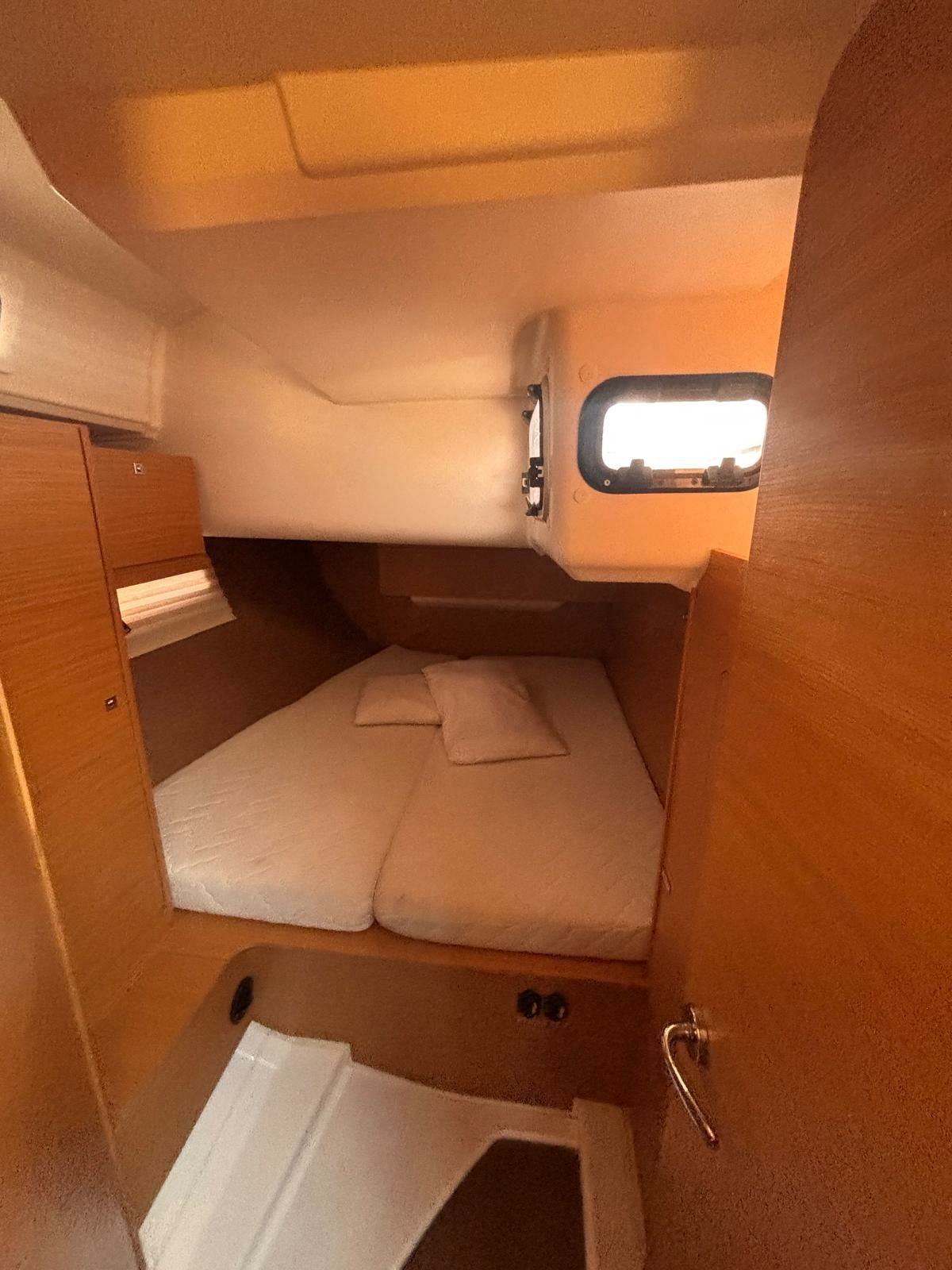 Dufour 512 | Jana