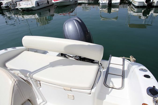 Sessa 22 | Key Largo 22