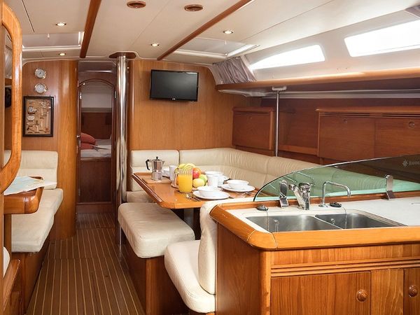 Jeanneau Sun Odyssey 43 | Frine