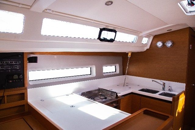 Jeanneau Sun Odyssey 440 | Monolith