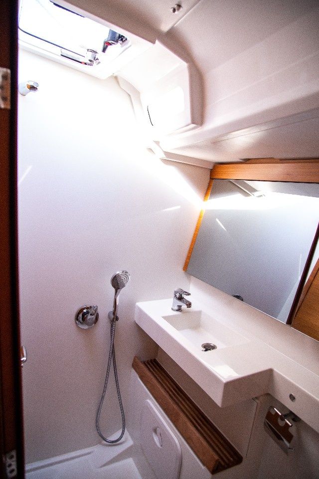 Jeanneau Sun Odyssey 440 | Monolith