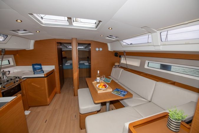 Jeanneau Sun Odyssey 490 | Lara