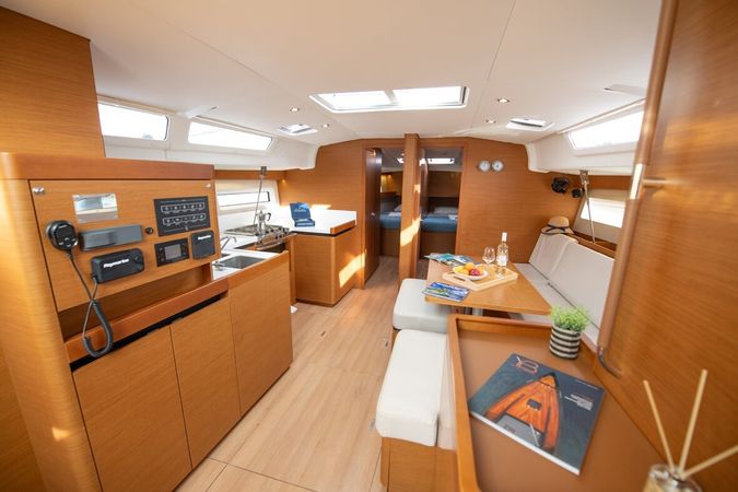 Jeanneau Sun Odyssey 490 | Lara