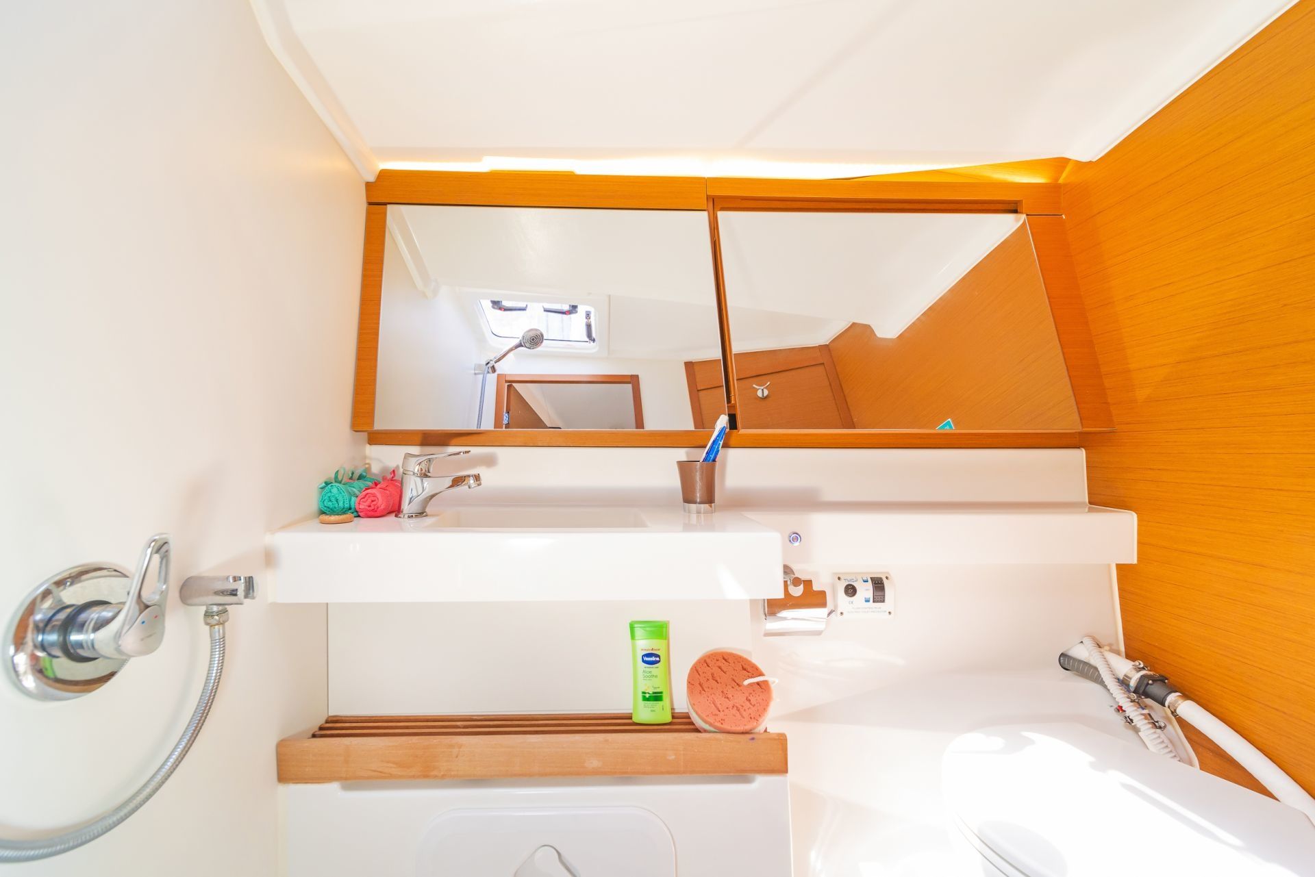 Jeanneau Sun Odyssey 440 | Mike Charlie