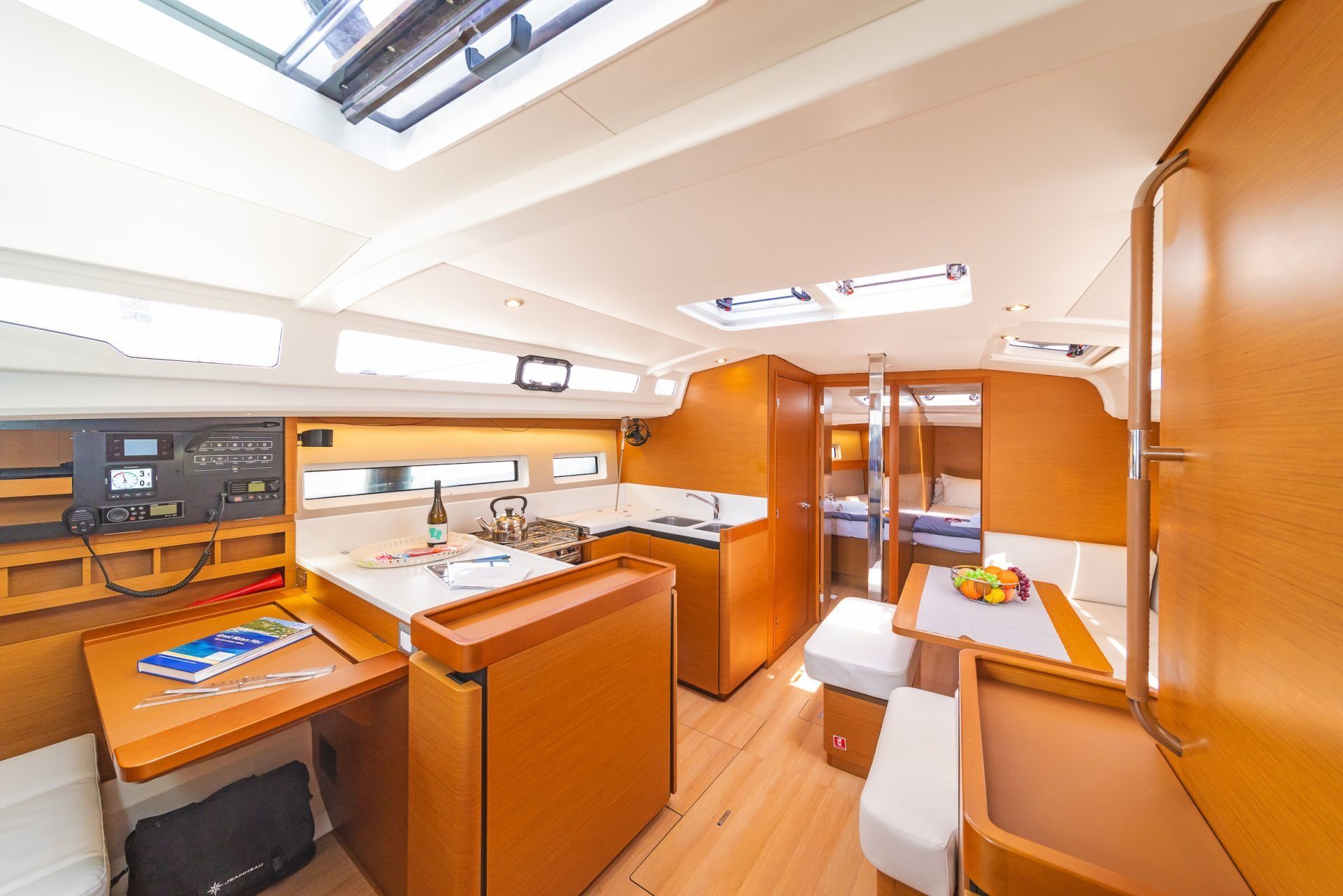 Jeanneau Sun Odyssey 440 | Mike Charlie