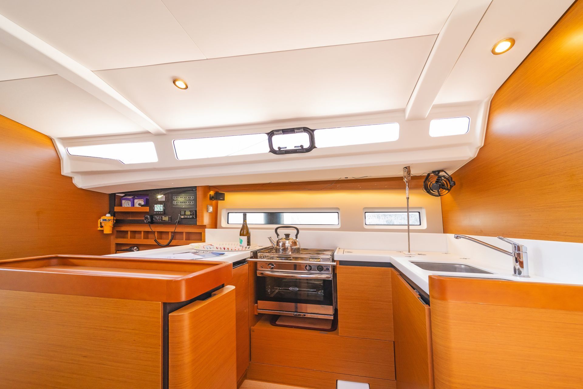 Jeanneau Sun Odyssey 440 | Mike Charlie