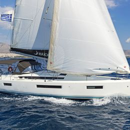 Jeanneau Sun Odyssey 440 | Mike Charlie