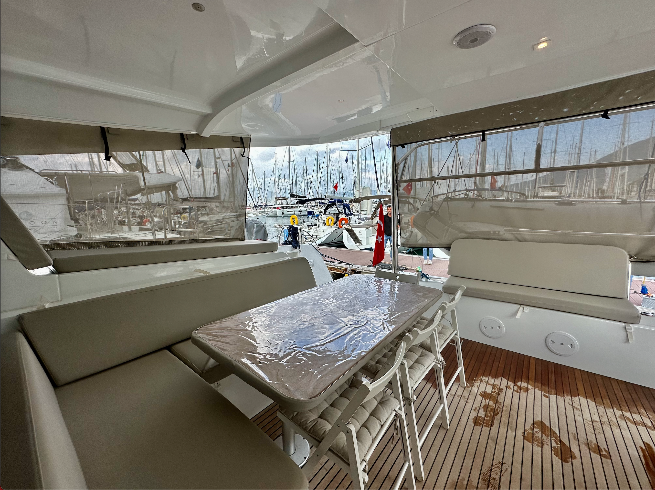 Lagoon 42 | Sail Adasu