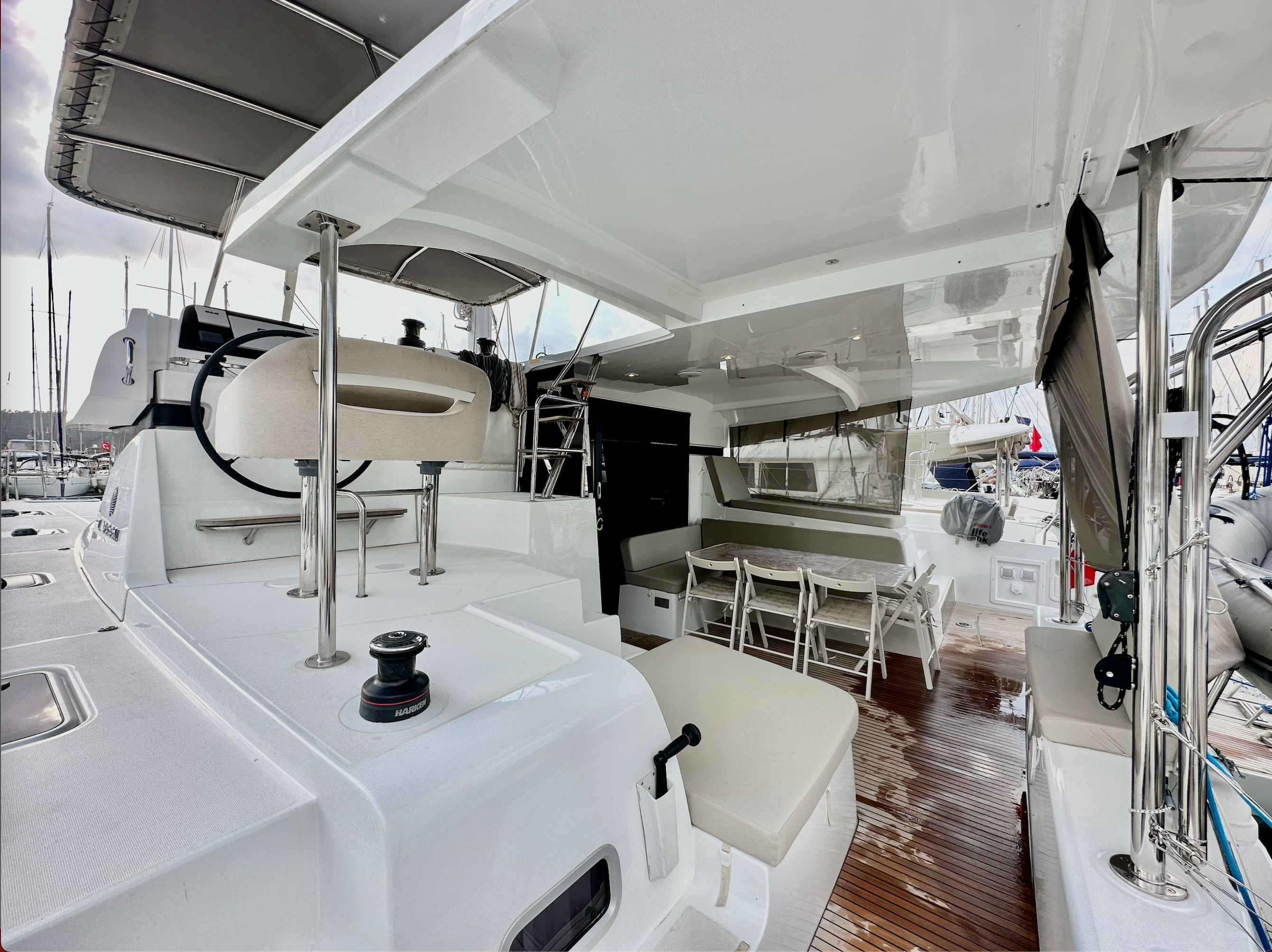 Lagoon 42 | Sail Adasu