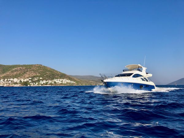 Azimut 55 | Cosmos