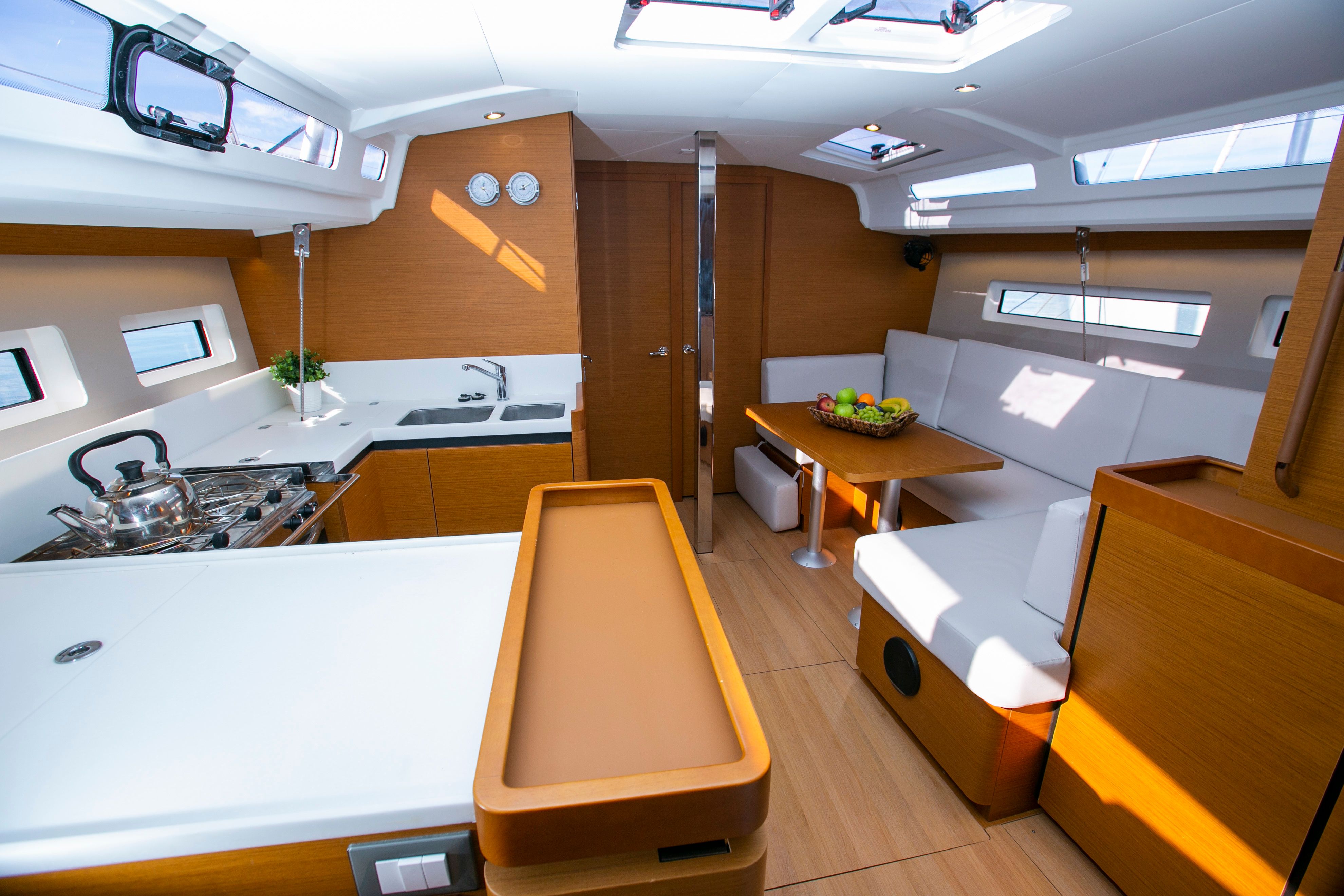 Jeanneau Sun Odyssey 440 | Endeavour