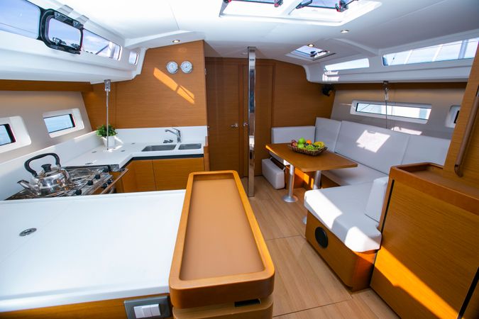 Jeanneau Sun Odyssey 440 | Endeavour