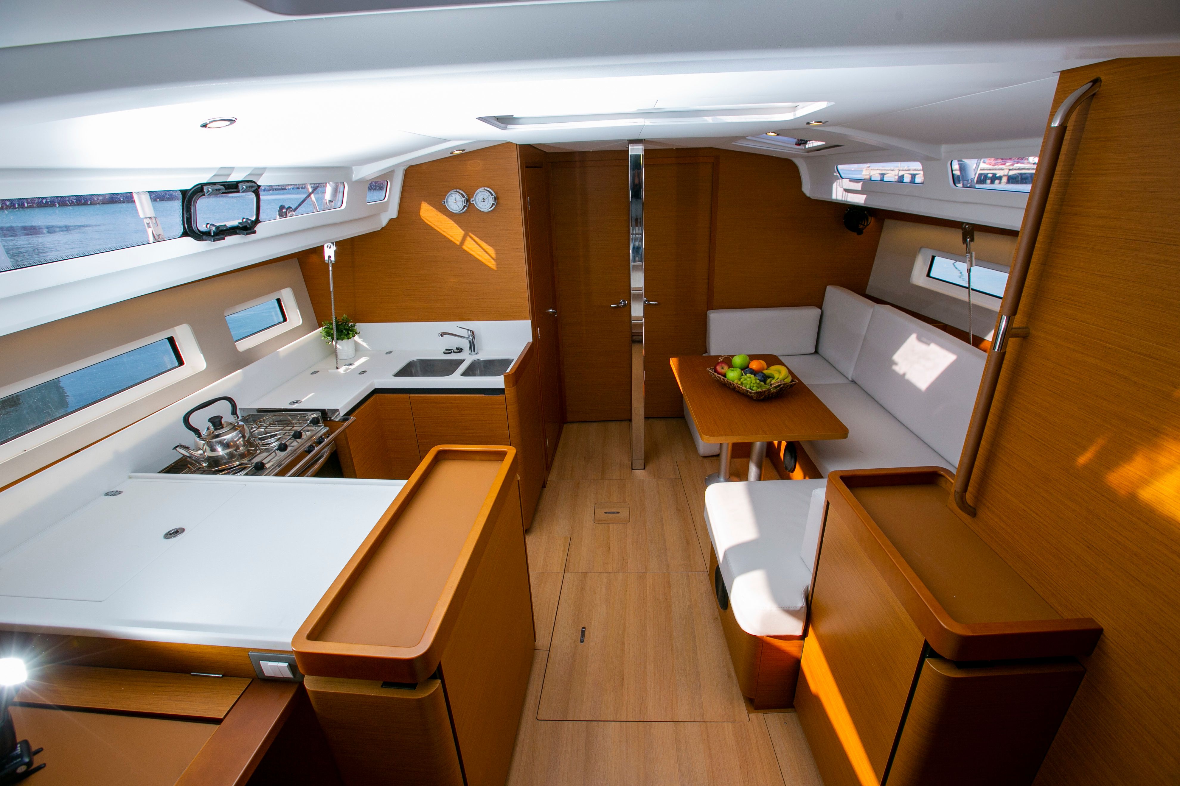 Jeanneau Sun Odyssey 440 | Endeavour