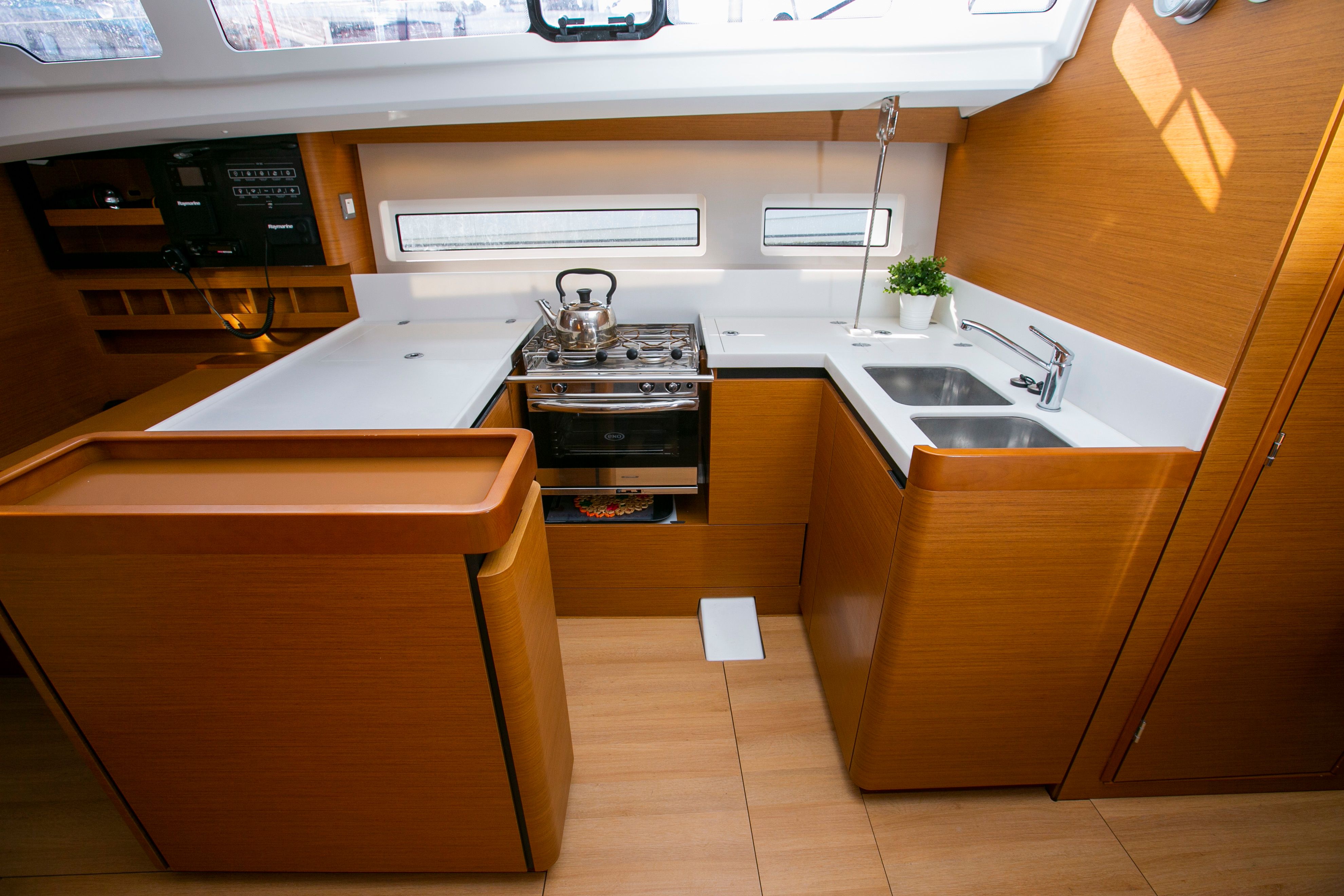 Jeanneau Sun Odyssey 440 | Endeavour