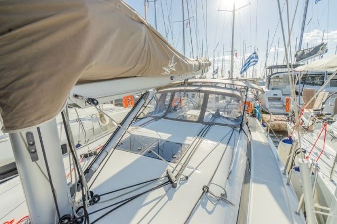 Jeanneau Sun Odyssey 410 | Salty