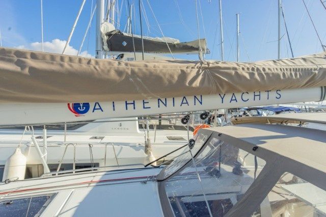Jeanneau Sun Odyssey 410 | Salty