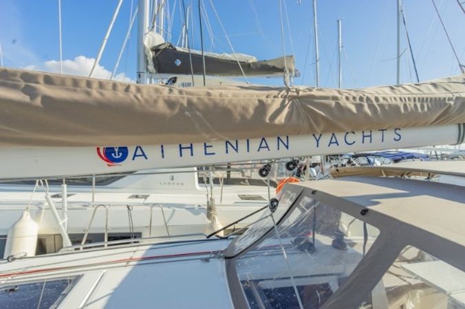 Jeanneau Sun Odyssey 410 | Salty