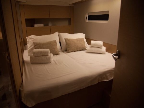 Jeanneau Sun Odyssey 410 | Salty