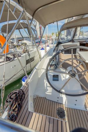 Jeanneau Sun Odyssey 410 | Salty