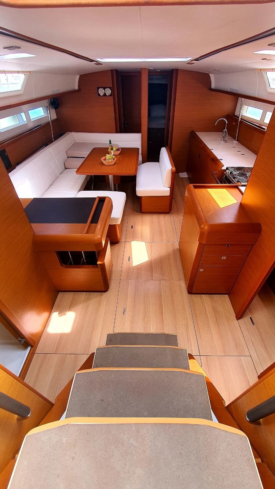 Jeanneau Sun Odyssey 519 | Unique 1