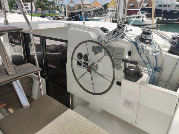 Fountaine Pajot Lucia 40 | Ginger