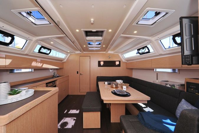 Bavaria Cruiser 46 | Cara