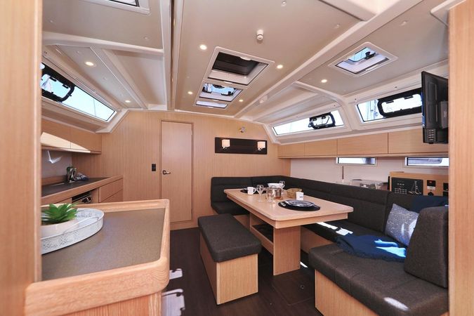 Bavaria Cruiser 46 | Cara