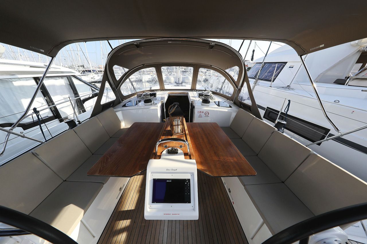 Bavaria C42 | Silver Seagull