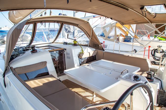 Jeanneau Sun Odyssey 440 | Apostolis