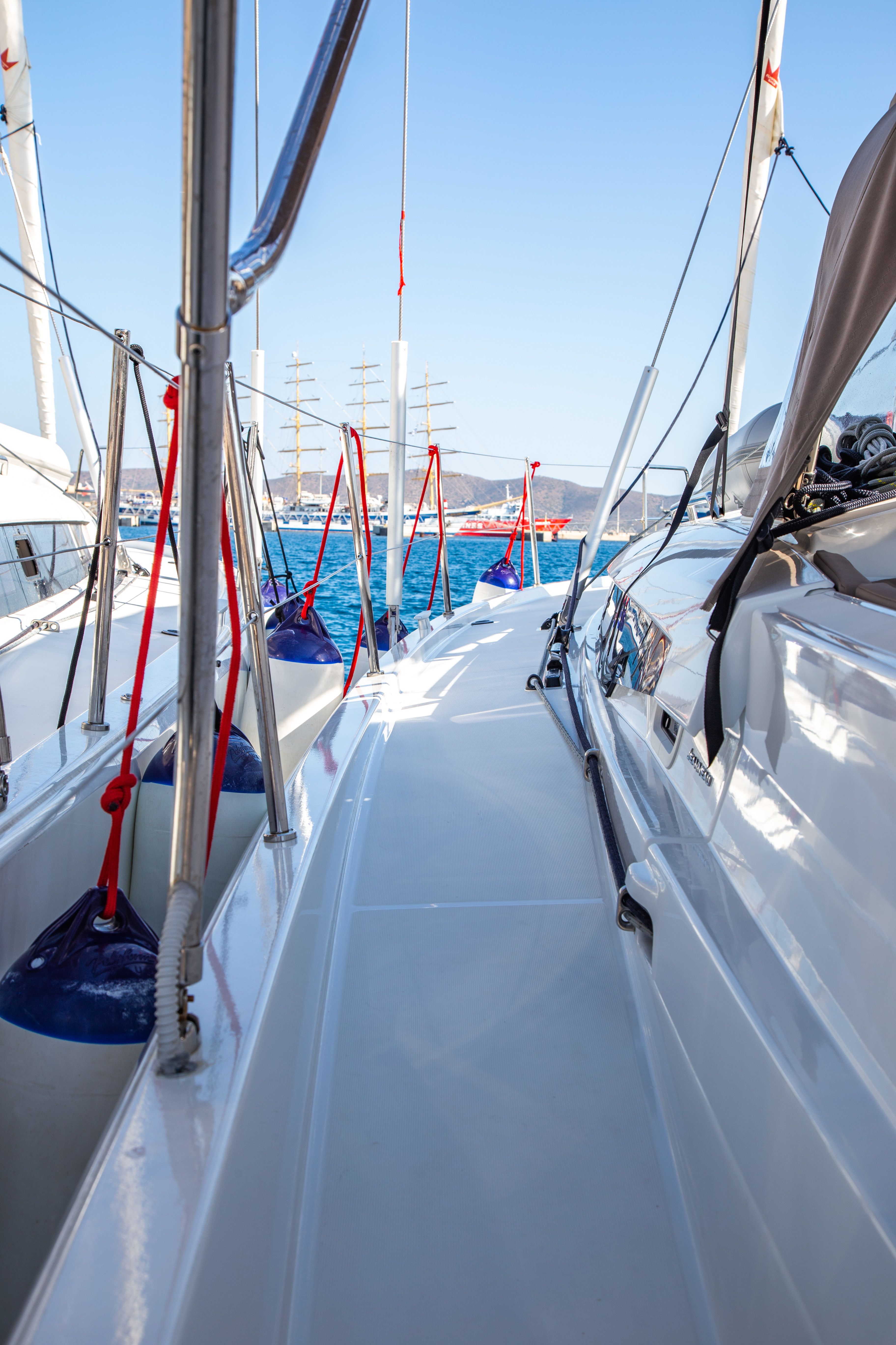 Jeanneau Sun Odyssey 440 | Apostolis