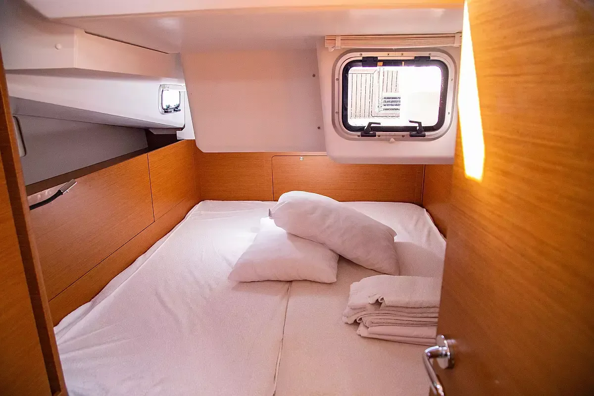 Jeanneau Sun Odyssey 440 | Apostolis