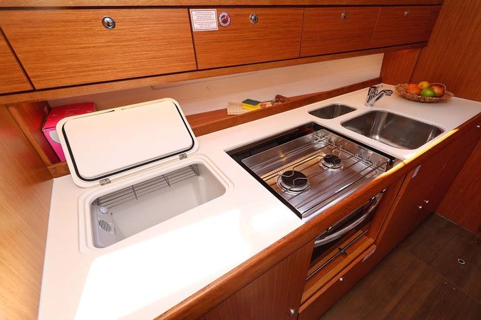 Bavaria Cruiser 41 | Madrugada