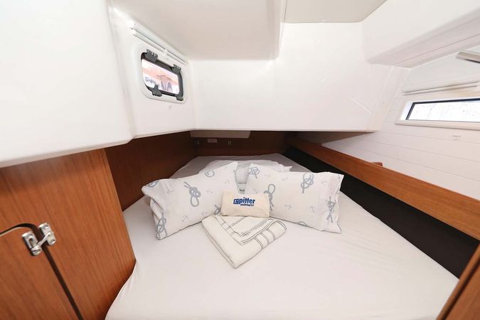 Bavaria Cruiser 41 | Madrugada