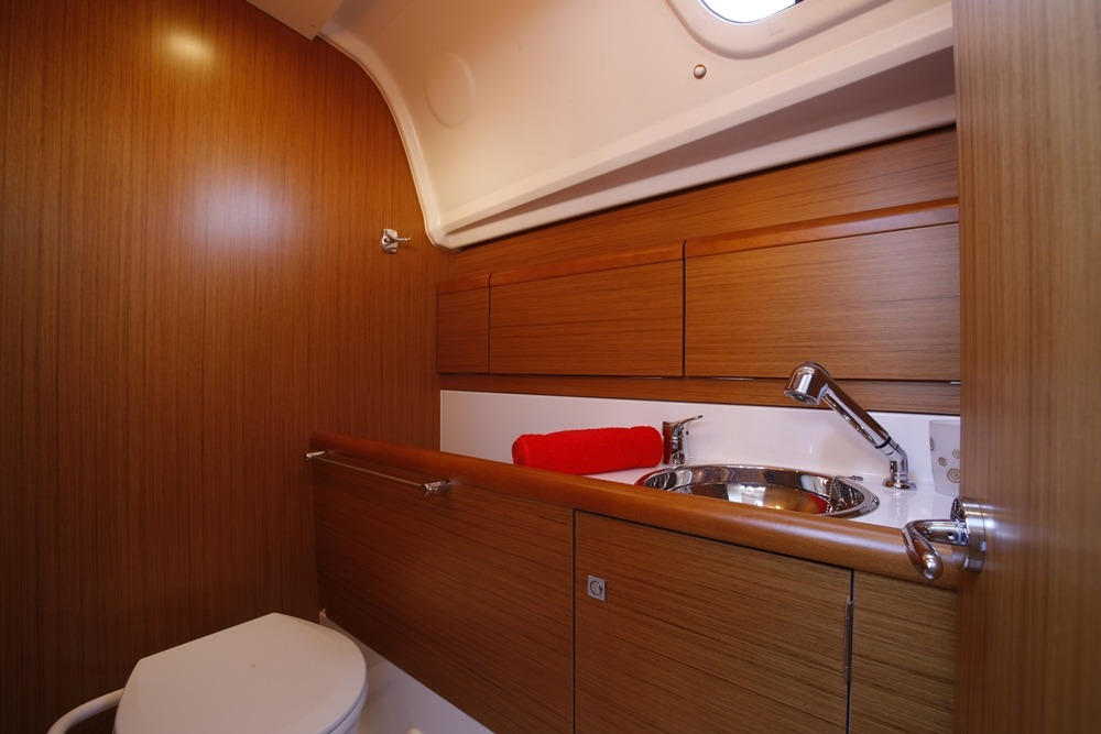 Jeanneau Sun Odyssey 33 | Mare Doro