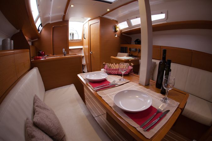 Jeanneau Sun Odyssey 33 | Mare Doro