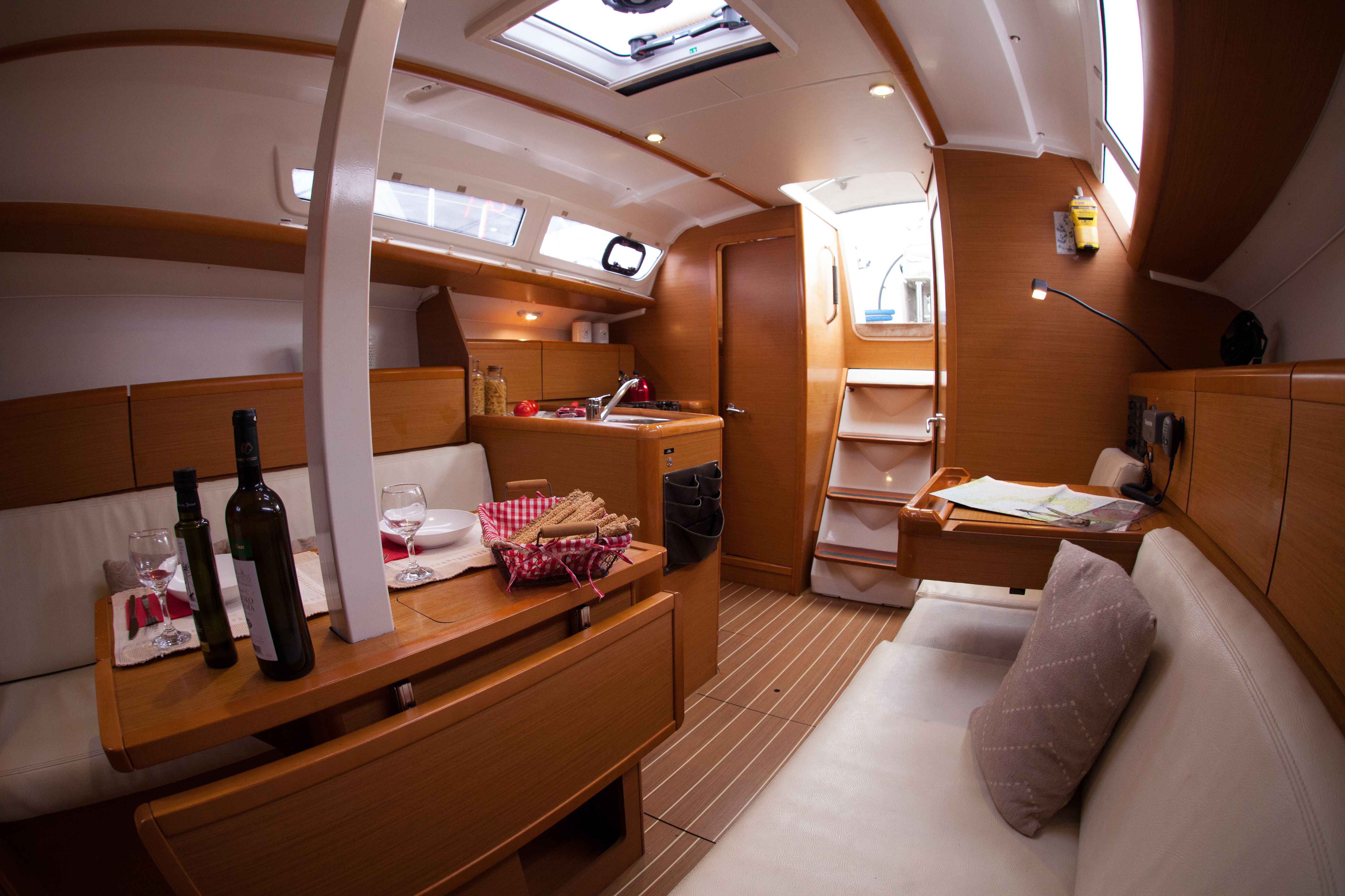 Jeanneau Sun Odyssey 33 | Mare Doro