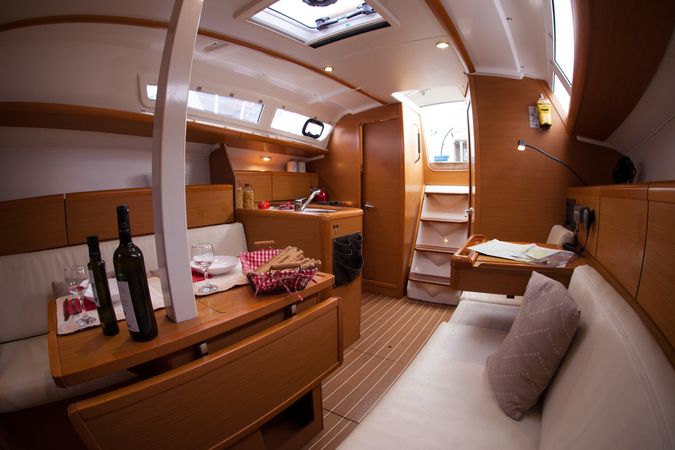 Jeanneau Sun Odyssey 33 | Mare Doro