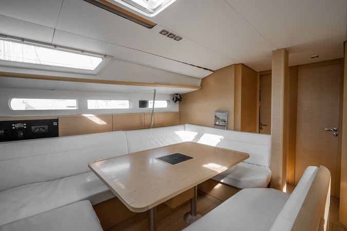 Jeanneau Sun Odyssey 519 | Juicy Lucy