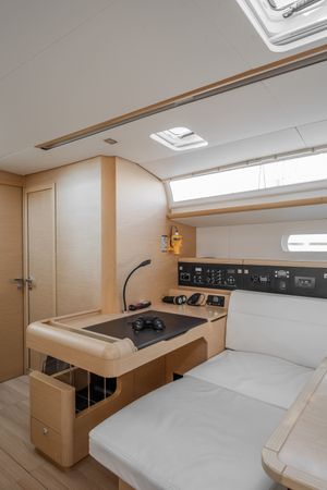 Jeanneau Sun Odyssey 519 | Juicy Lucy