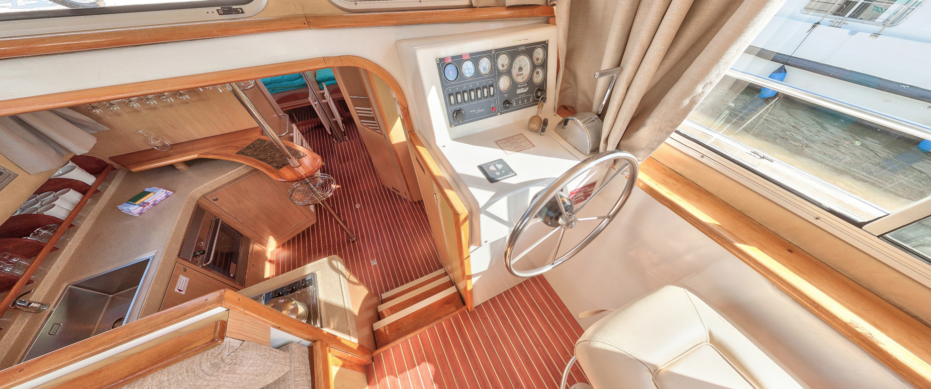 Hausboot Pénichette 1500 FB Locaboat 03 zur Miete ...