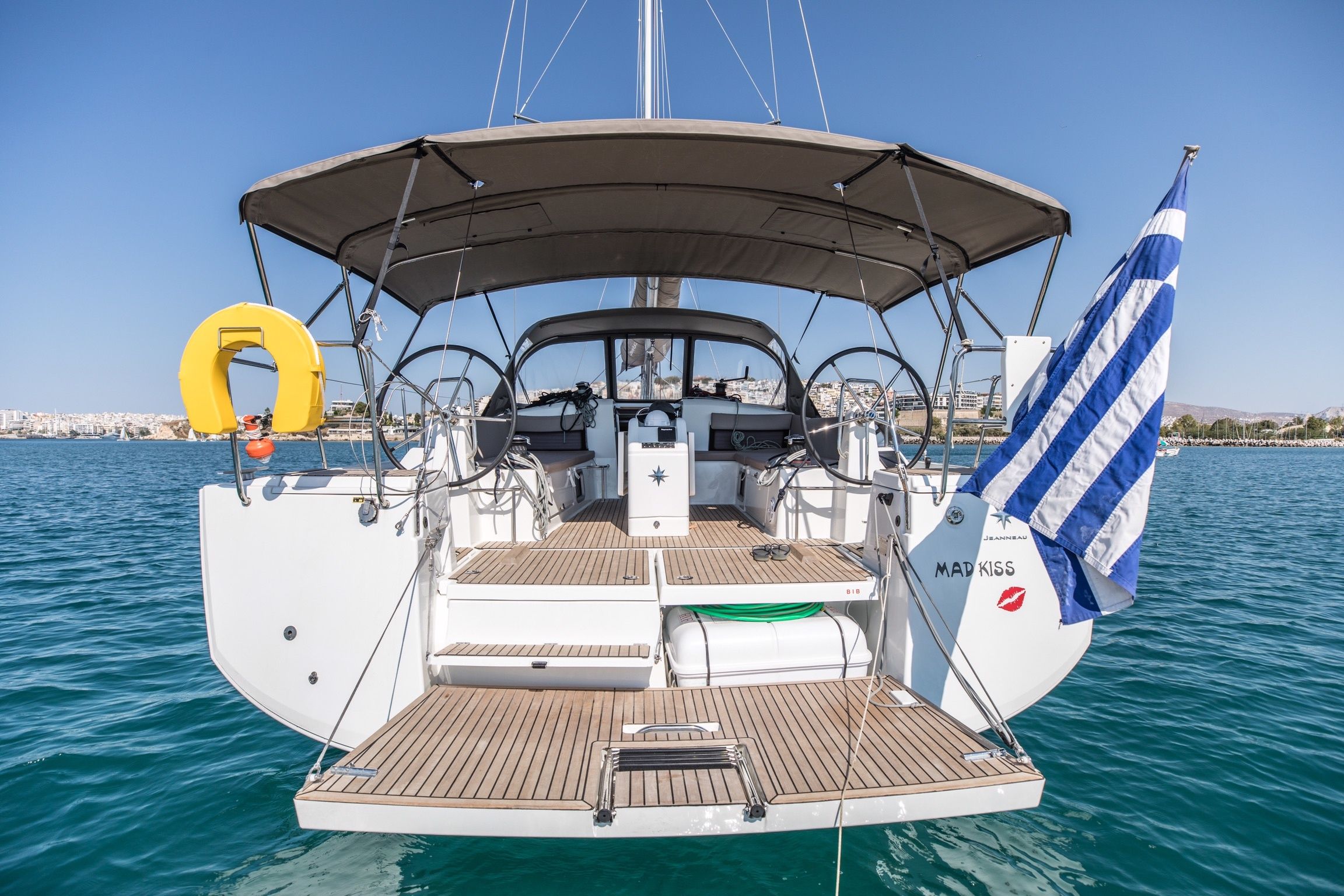 Jeanneau Sun Odyssey 490 | Mad kiss