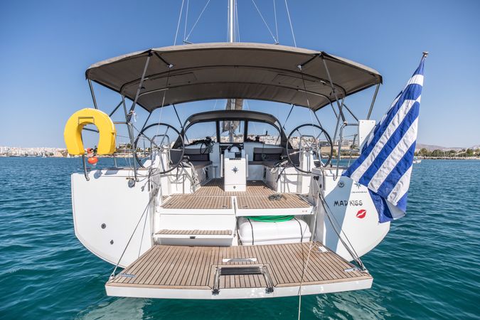 Jeanneau Sun Odyssey 490 | Mad kiss