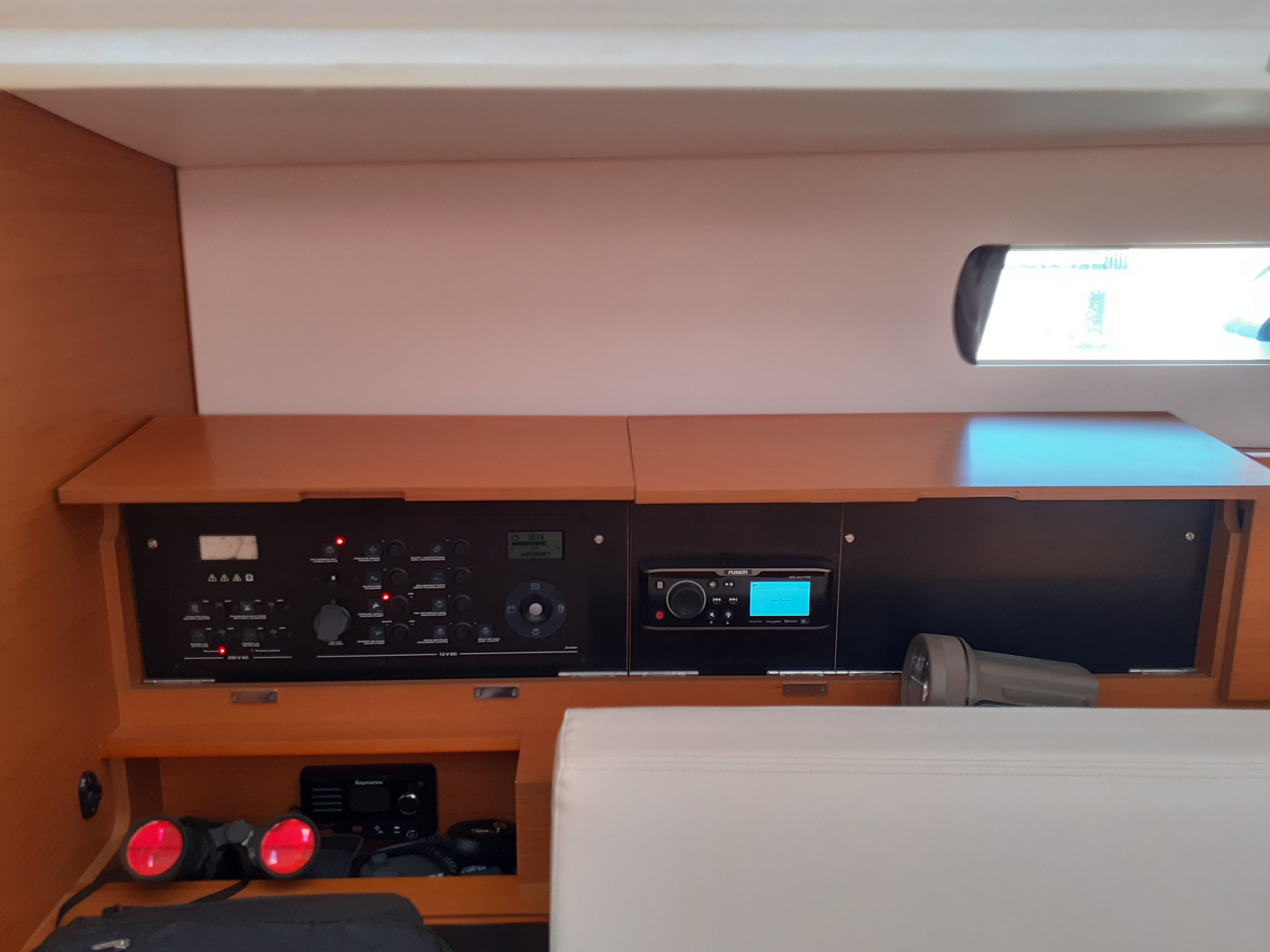 Jeanneau Sun Odyssey 490 | Captain Jack Sparrow