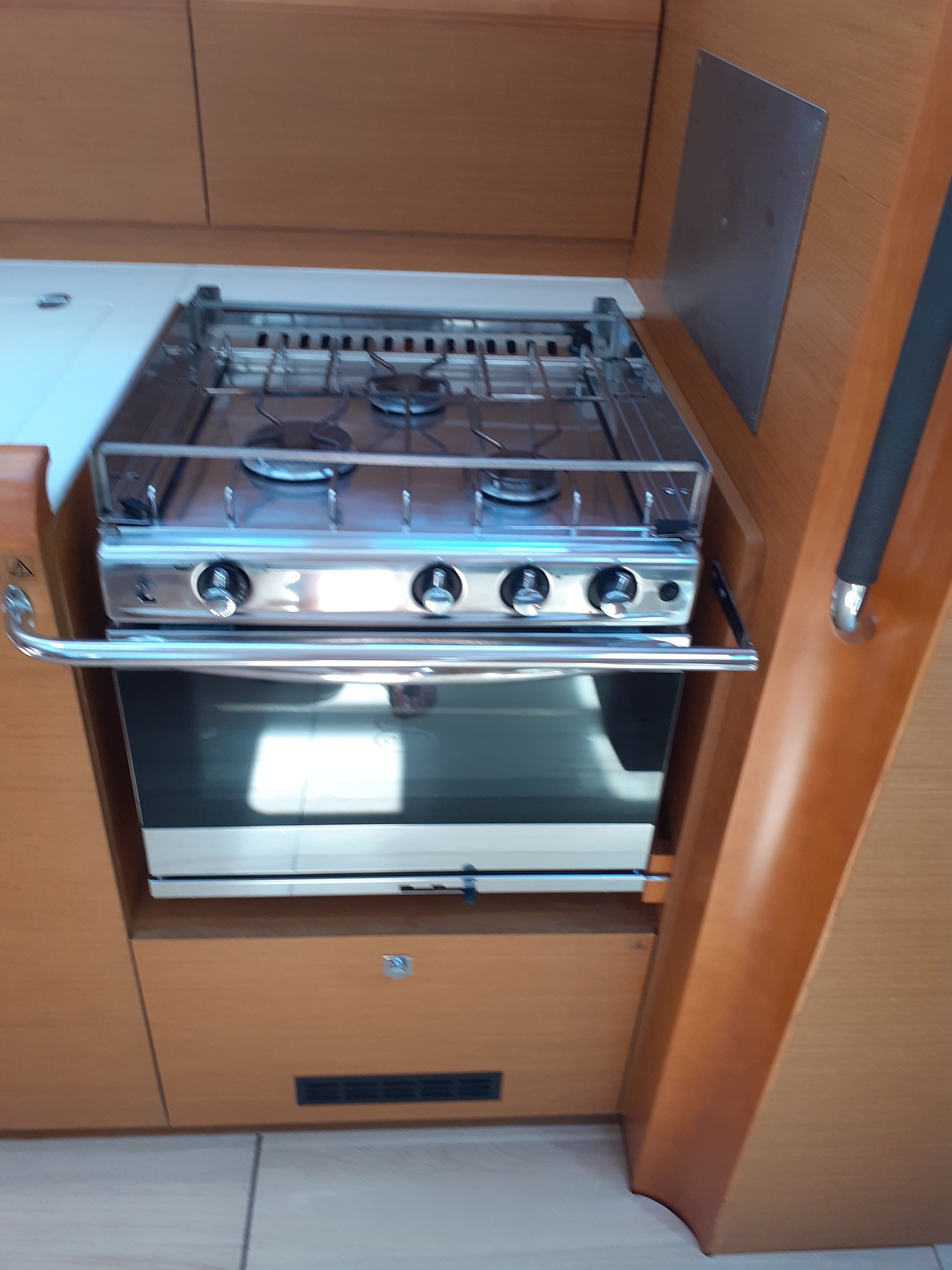 Jeanneau Sun Odyssey 490 | Captain Jack Sparrow